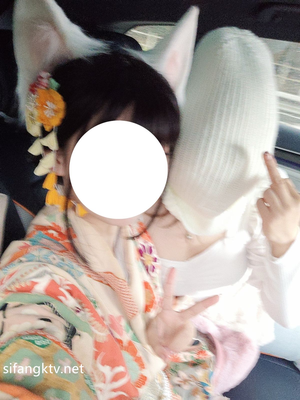 女生紧张向警察求抱,人or猪or狗的Dna播放免费电视剧完整版